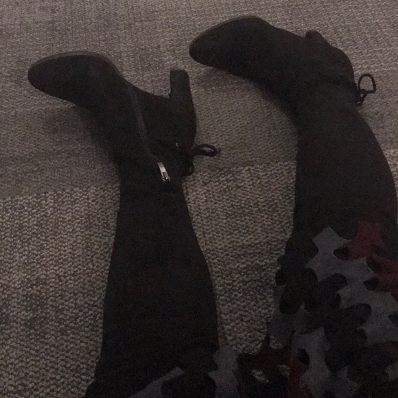 Over the knee boots - Picture 4 of 8